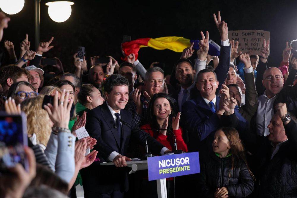 Preşedintele Nicuşor Dan a convocat miercuri consultări informale cu partidele privind situaţia economică şi politică a ţării